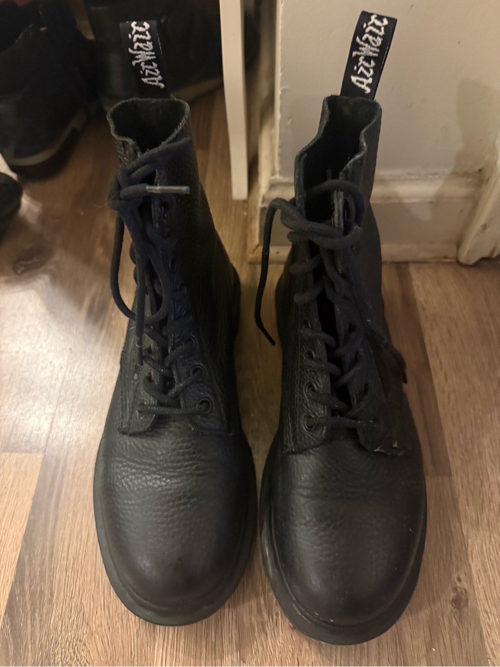 Dr. Martens Women's Black Leather Lace-Up Combat Boots size 7